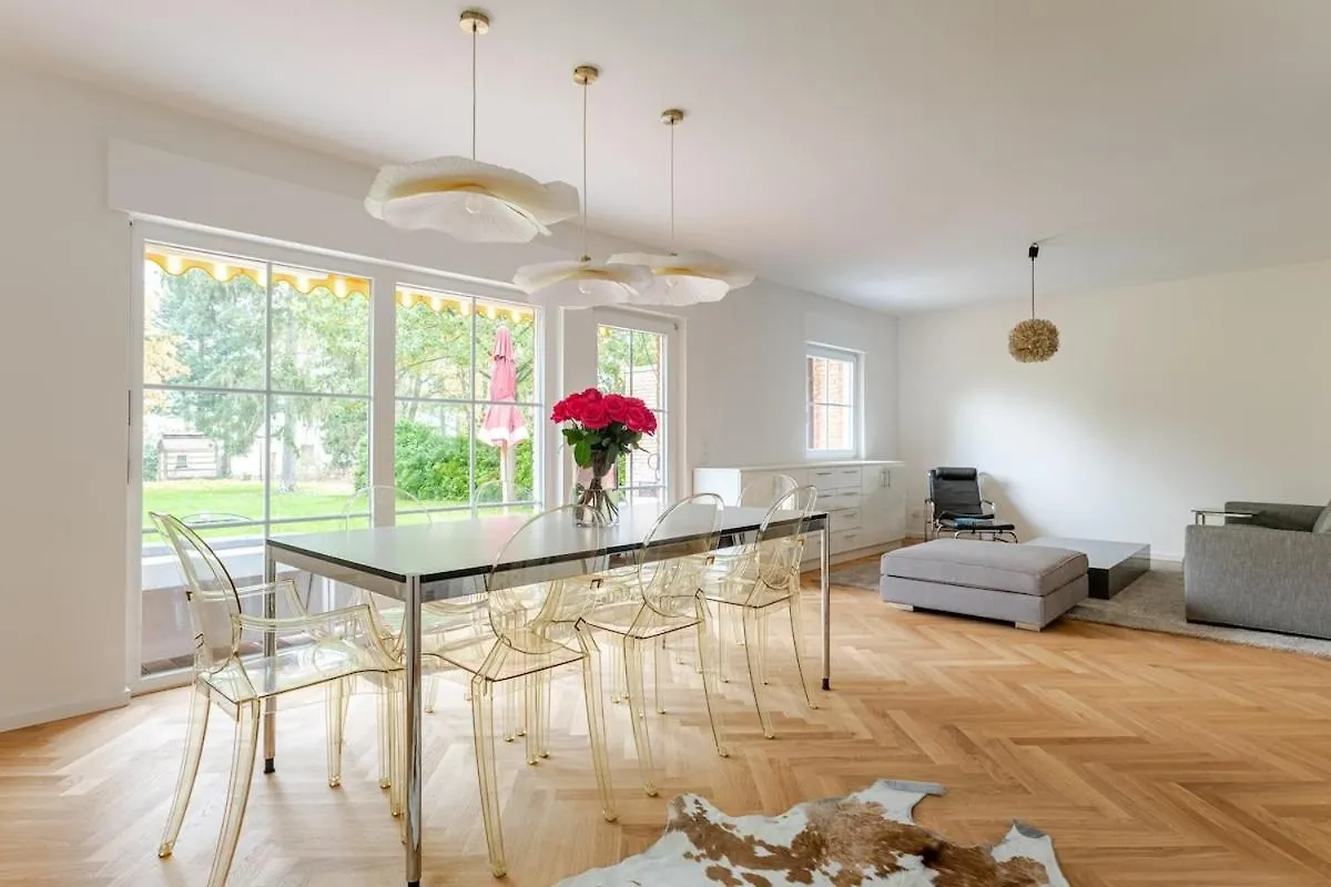 Villa Idyllisches, Neu Renoviertes Haus Mit Steg Am See Berlin Tyskland